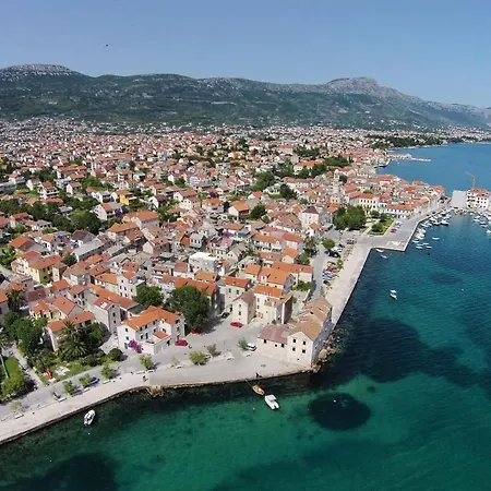 With A Swimming Pool Kastel Stafilic, - 17710 3*